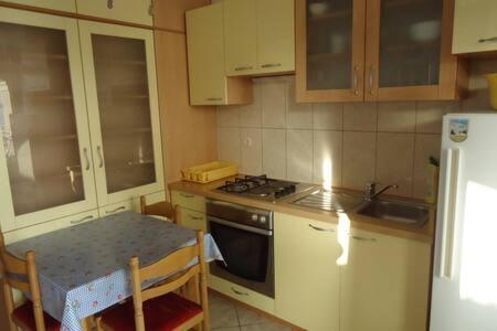 A2+1 Groundfloor Brela Apartman Kültér fotó